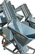 Belt conveyor for machine feeding